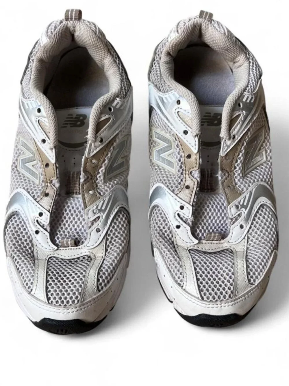 New Balance 530 white silver and beige sneakers size women's 6